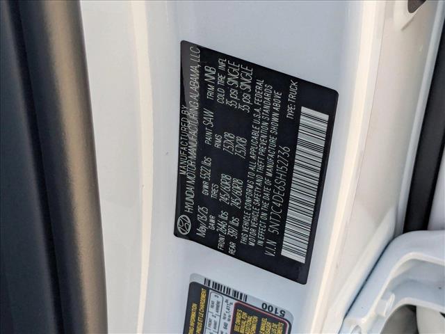 Vehicle image 18 of 18