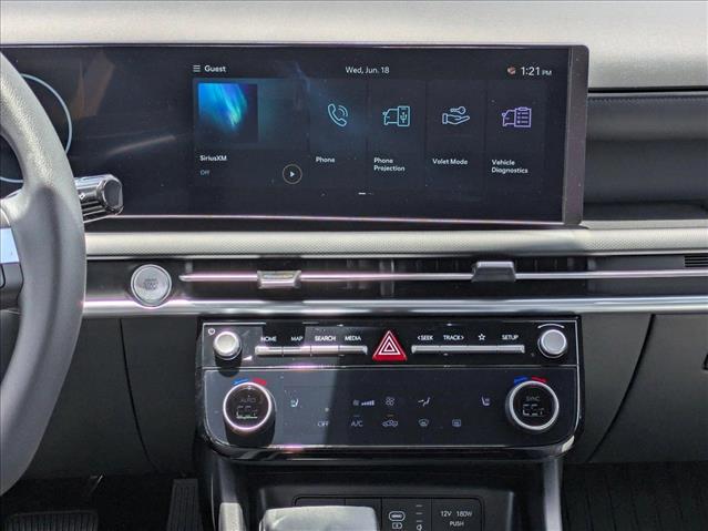 Vehicle image 14 of 19