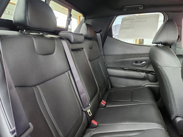 Vehicle image 9 of 15