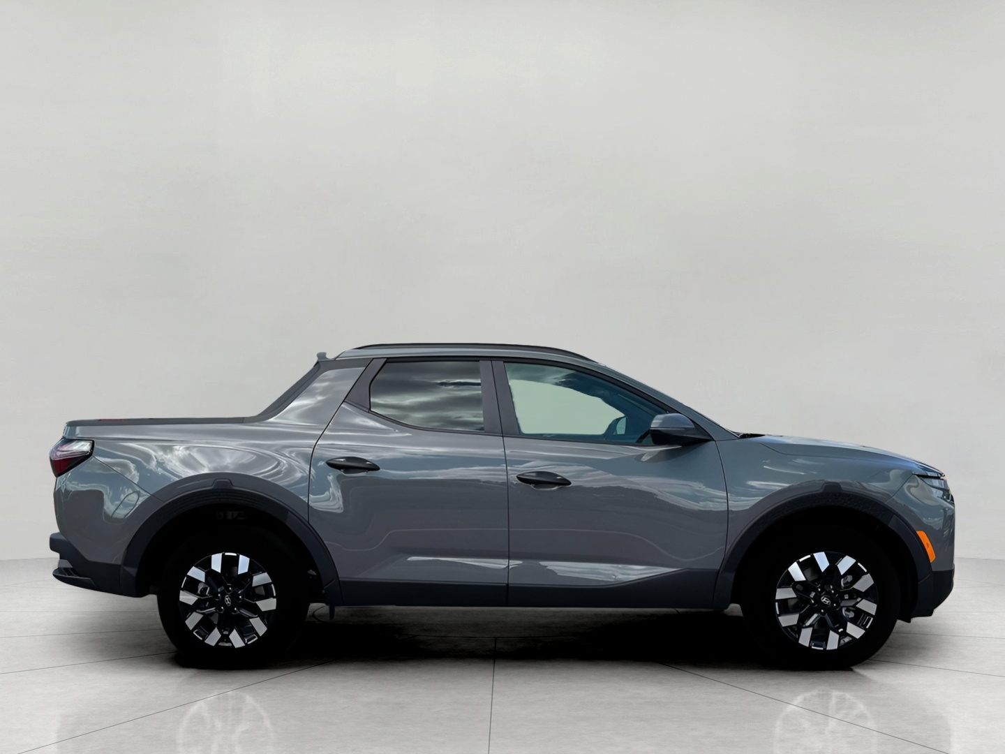 2025 Hyundai Santa Cruz SEL Activity Image 6 of 19