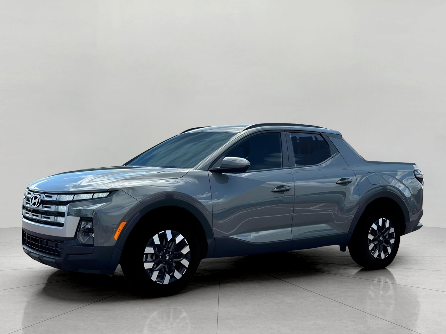 2025 Hyundai Santa Cruz SEL Activity Image 2 of 19
