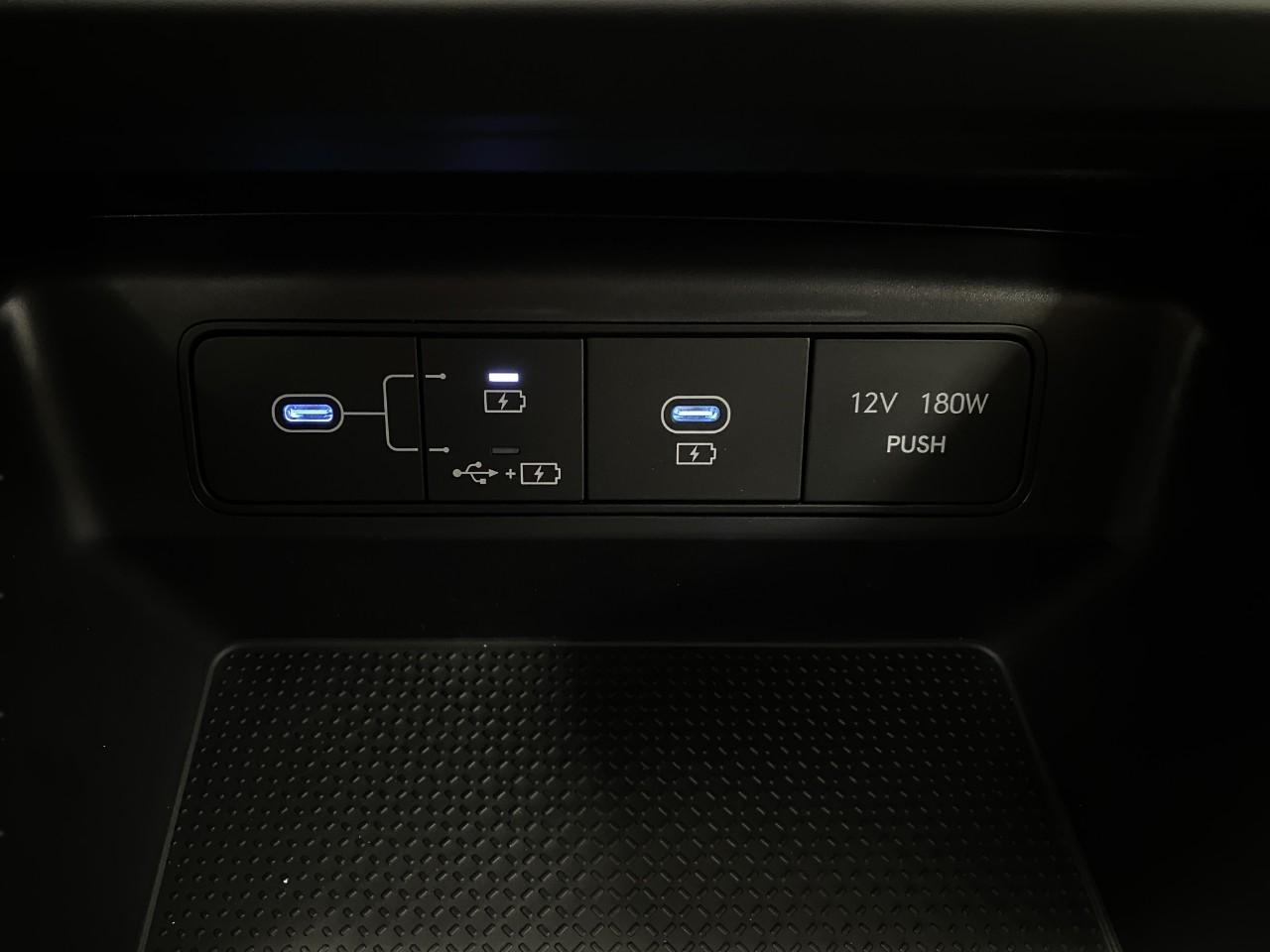 2025 Hyundai Santa Cruz SE Image 25 of 32