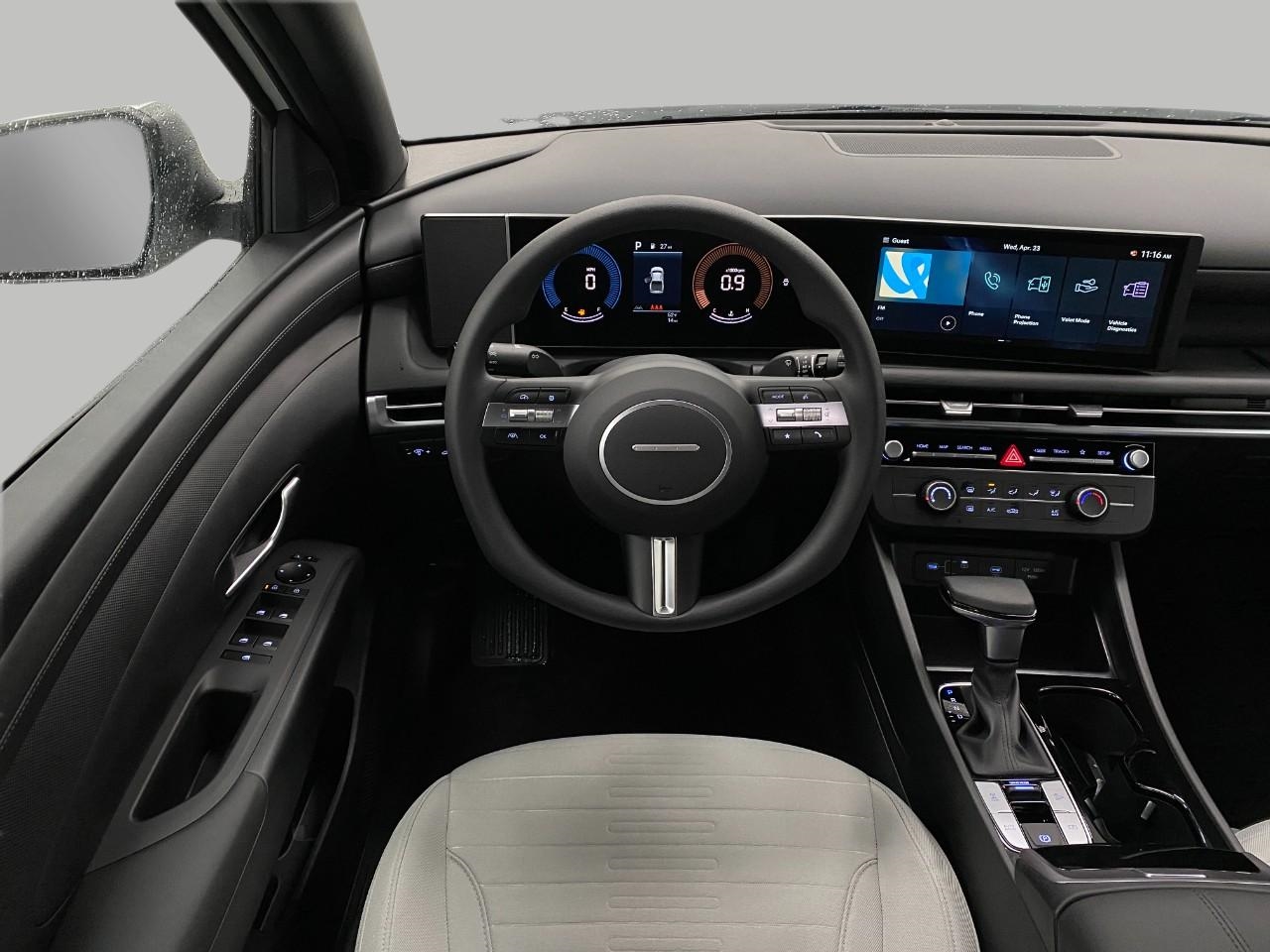 2025 Hyundai Santa Cruz SE Image 14 of 32