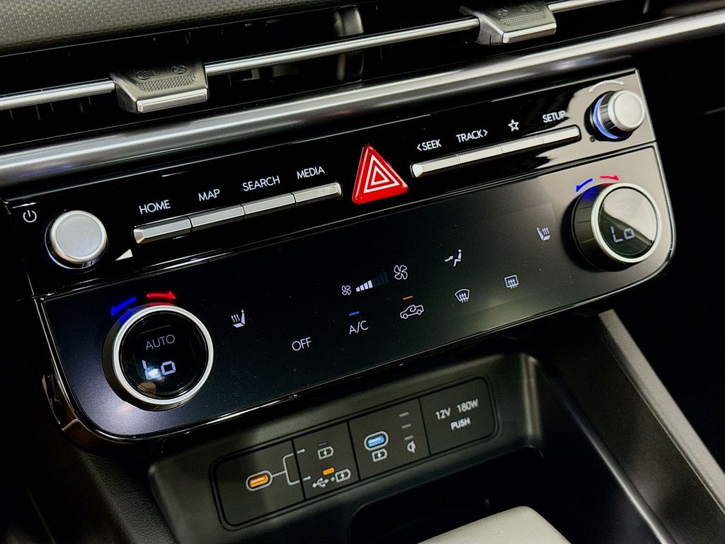 2025 Hyundai Santa Cruz XRT Image 24 of 32