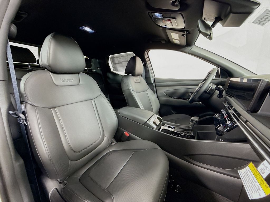 2025 Hyundai Santa Cruz XRT Image 15 of 32
