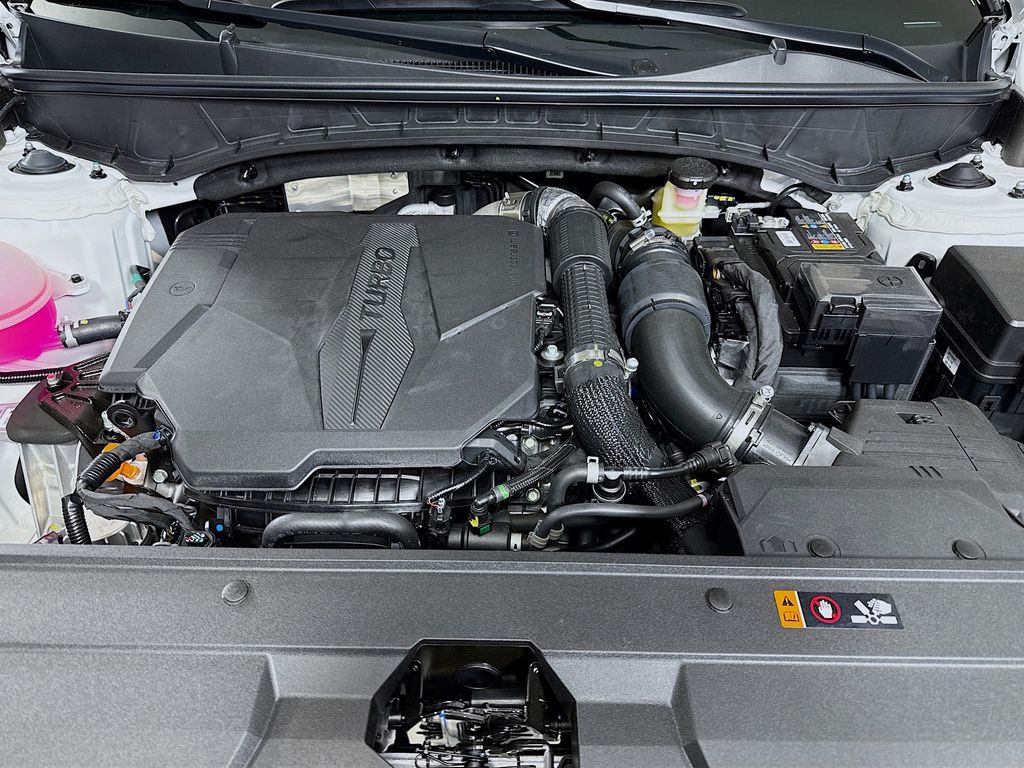 2025 Hyundai Santa Cruz XRT Image 9 of 32