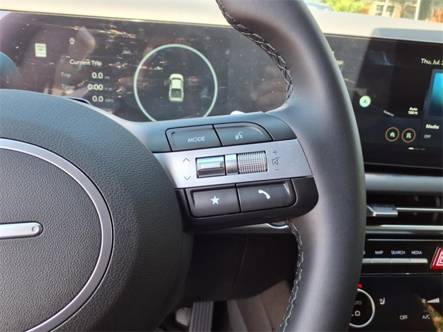 2025 Hyundai Santa Cruz XRT Image 15 of 18