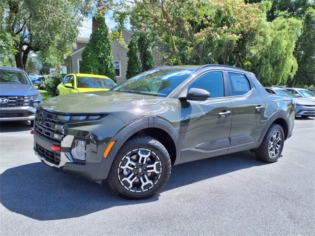 2025 Hyundai Santa Cruz XRT Image 1 of 18