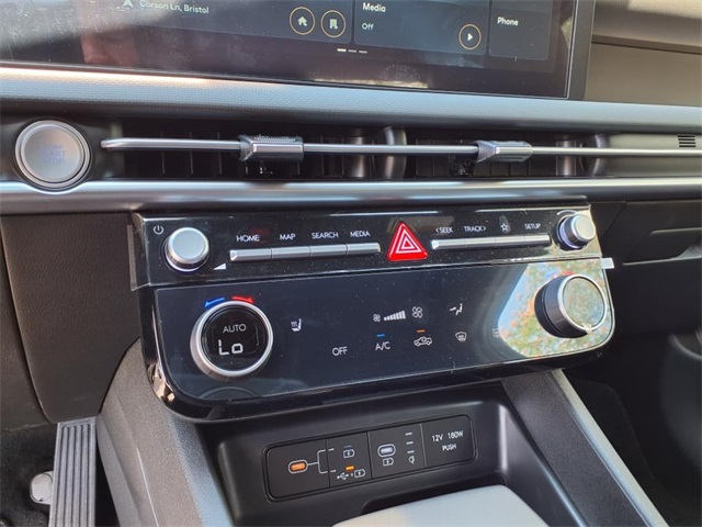 2025 Hyundai Santa Cruz XRT Image 12 of 18