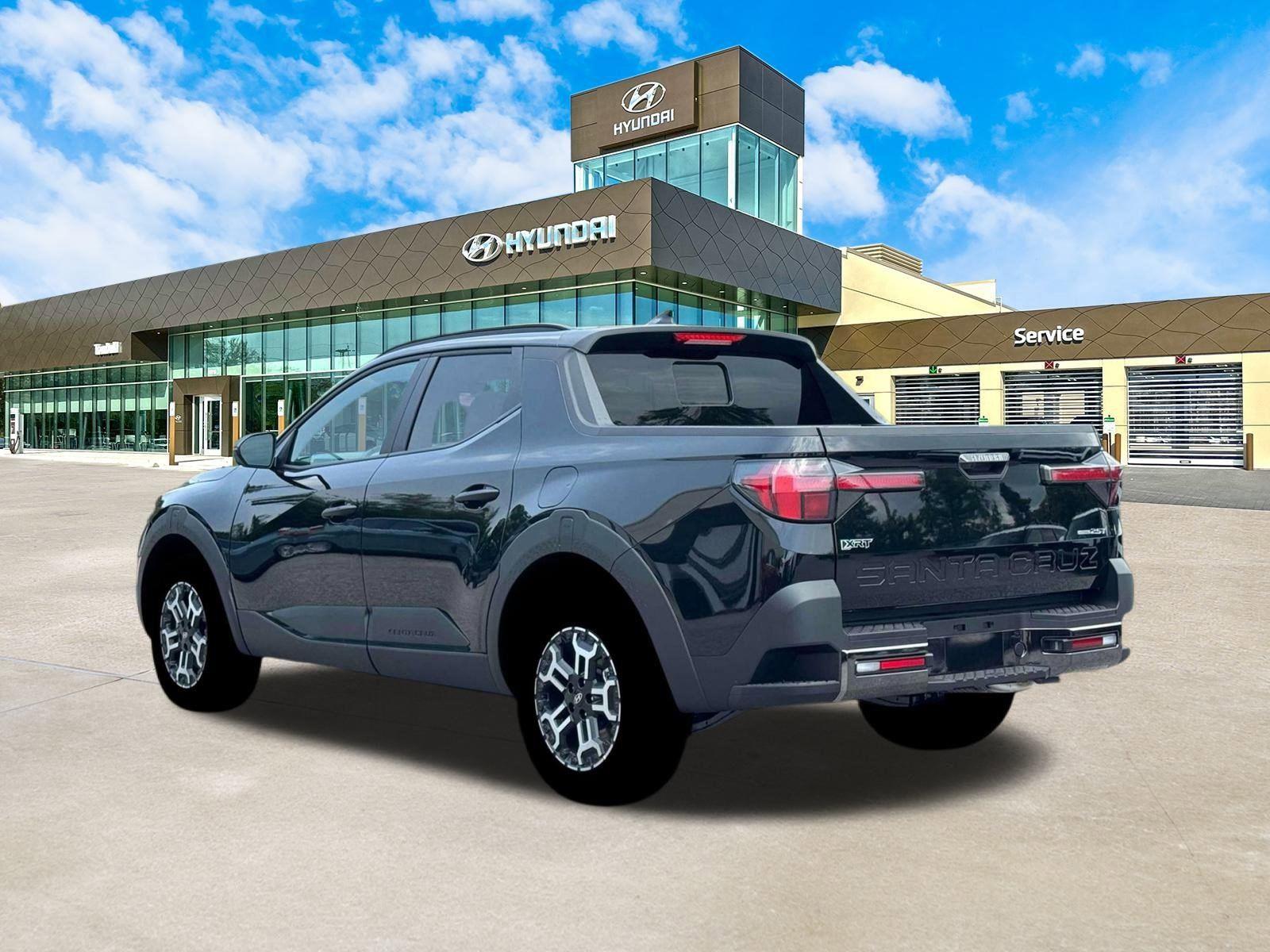 Vehicle image 10 of 19