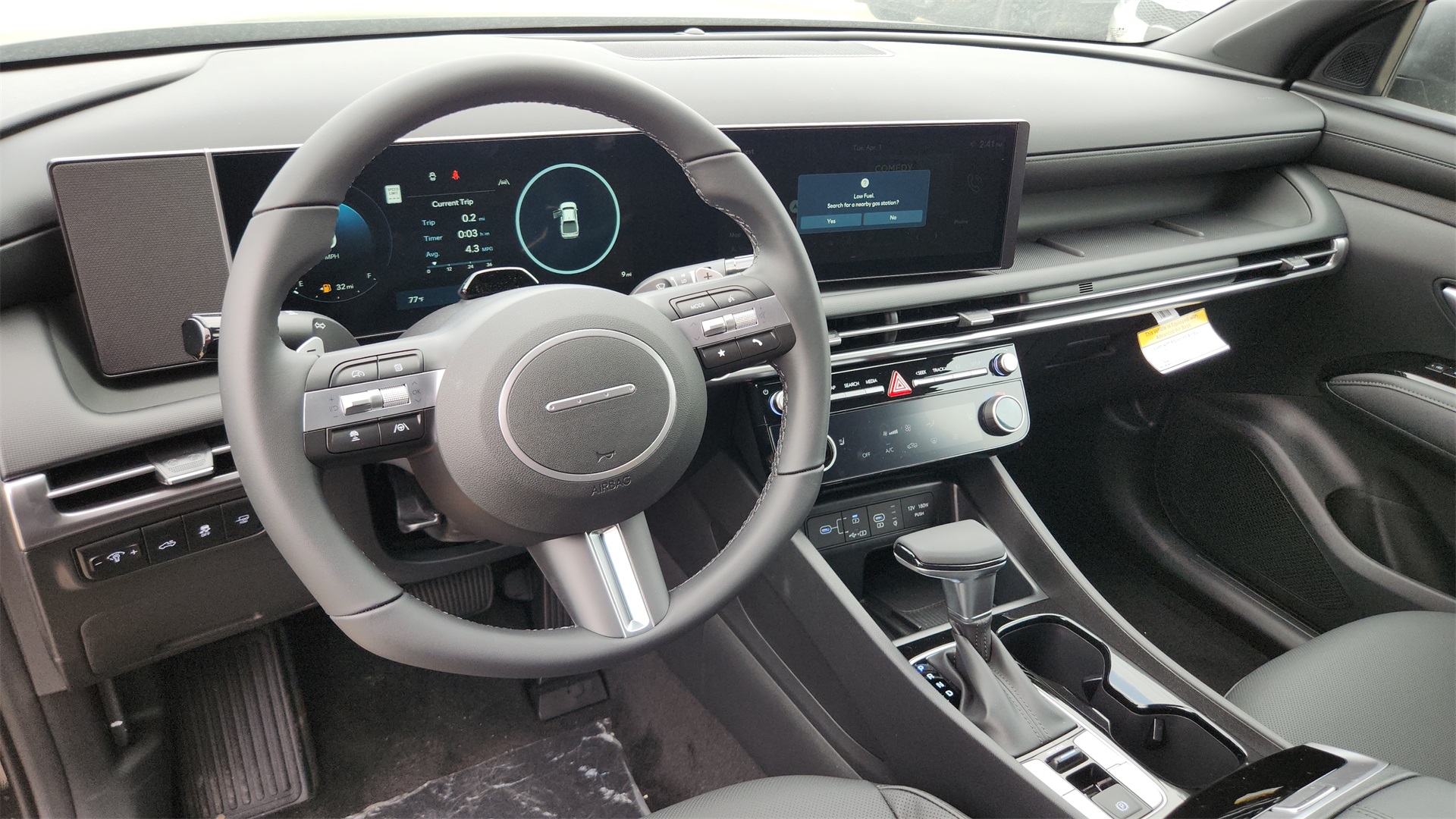 Vehicle image 9 of 28
