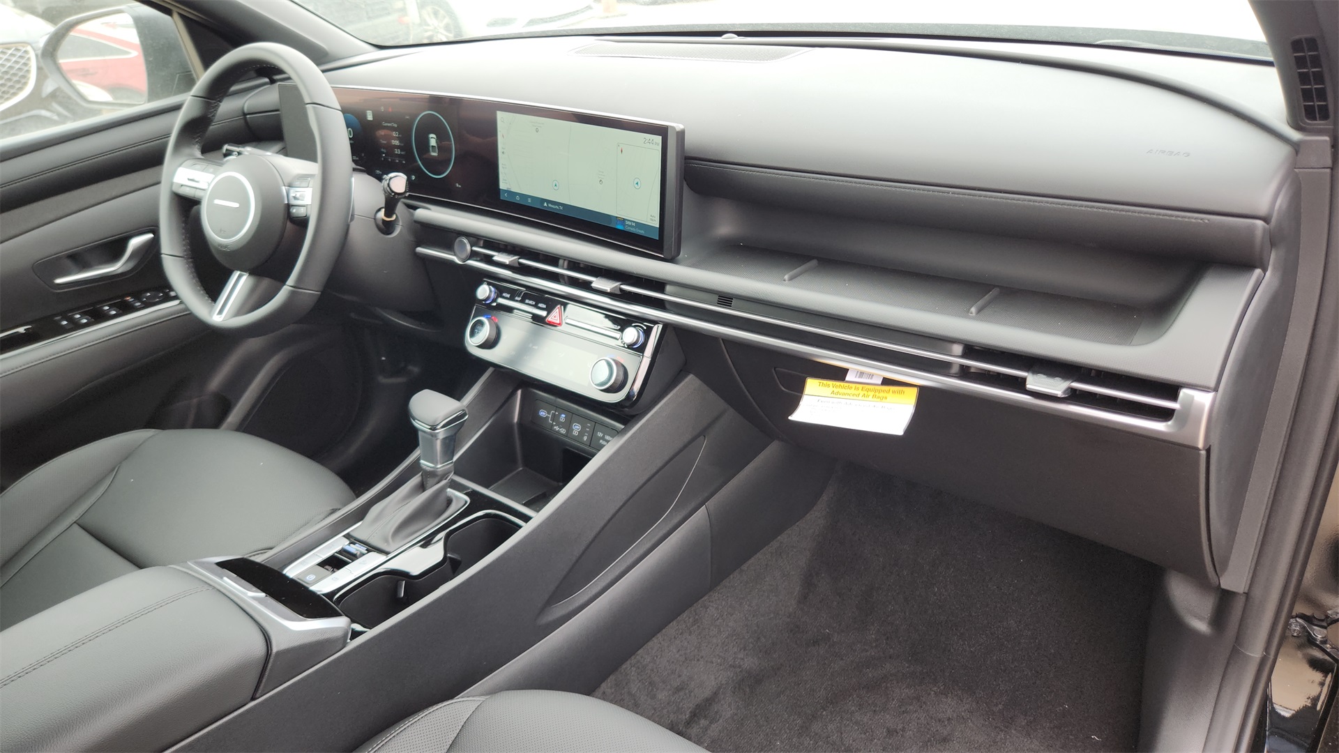 Vehicle image 26 of 28