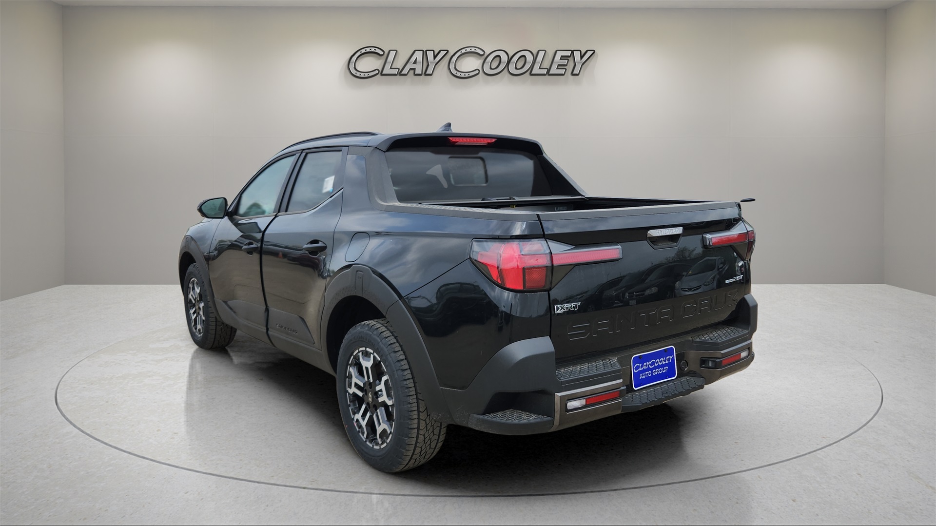 Vehicle image 7 of 28