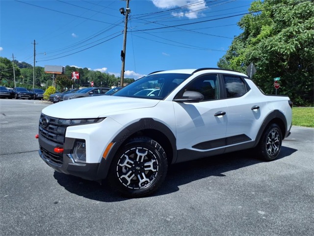 2025 Hyundai Santa Cruz XRT Image 1 of 17