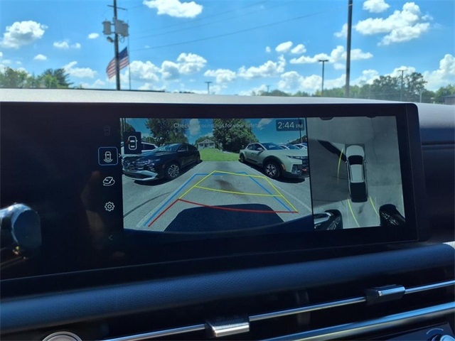 2025 Hyundai Santa Cruz XRT Image 11 of 17