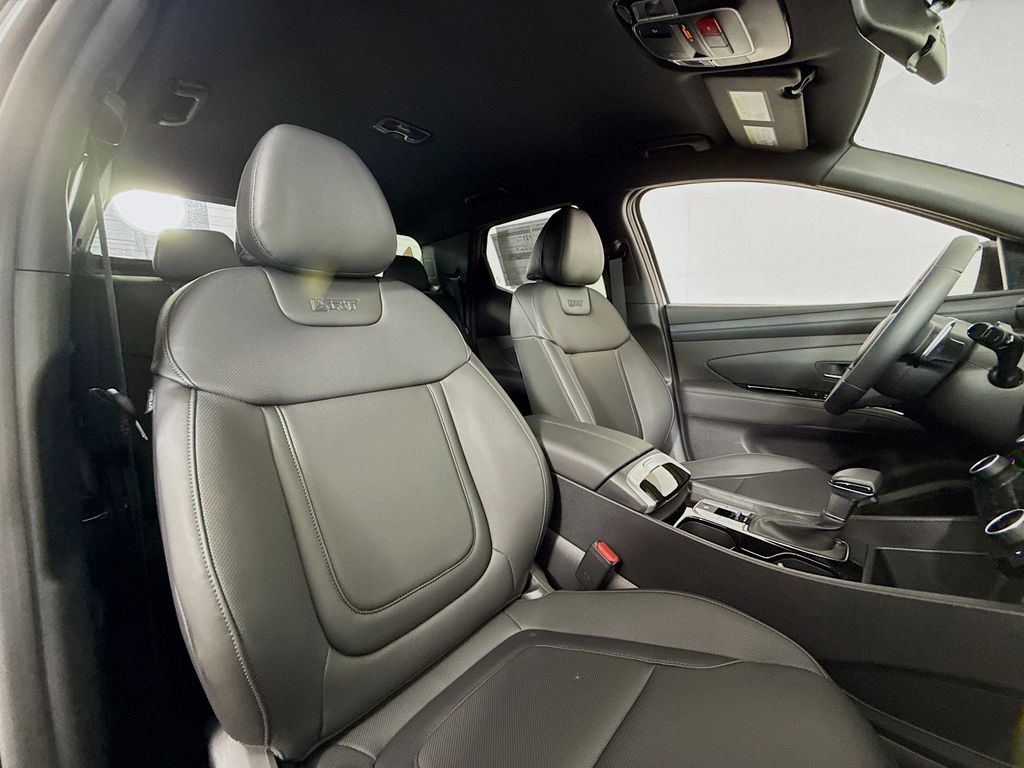 2025 Hyundai Santa Cruz XRT Image 13 of 31