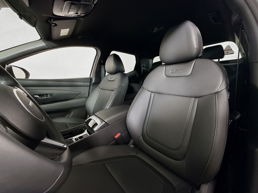 2025 Hyundai Santa Cruz XRT Image 12 of 31