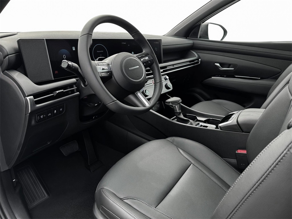 Vehicle image 14 of 19