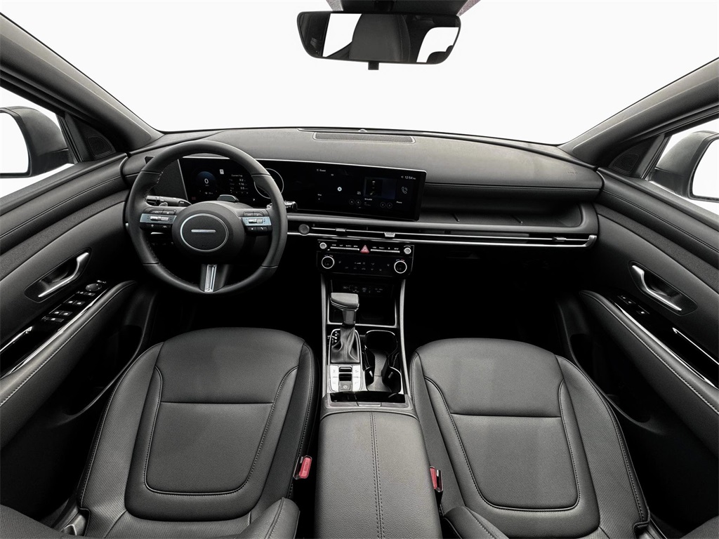 Vehicle image 13 of 19