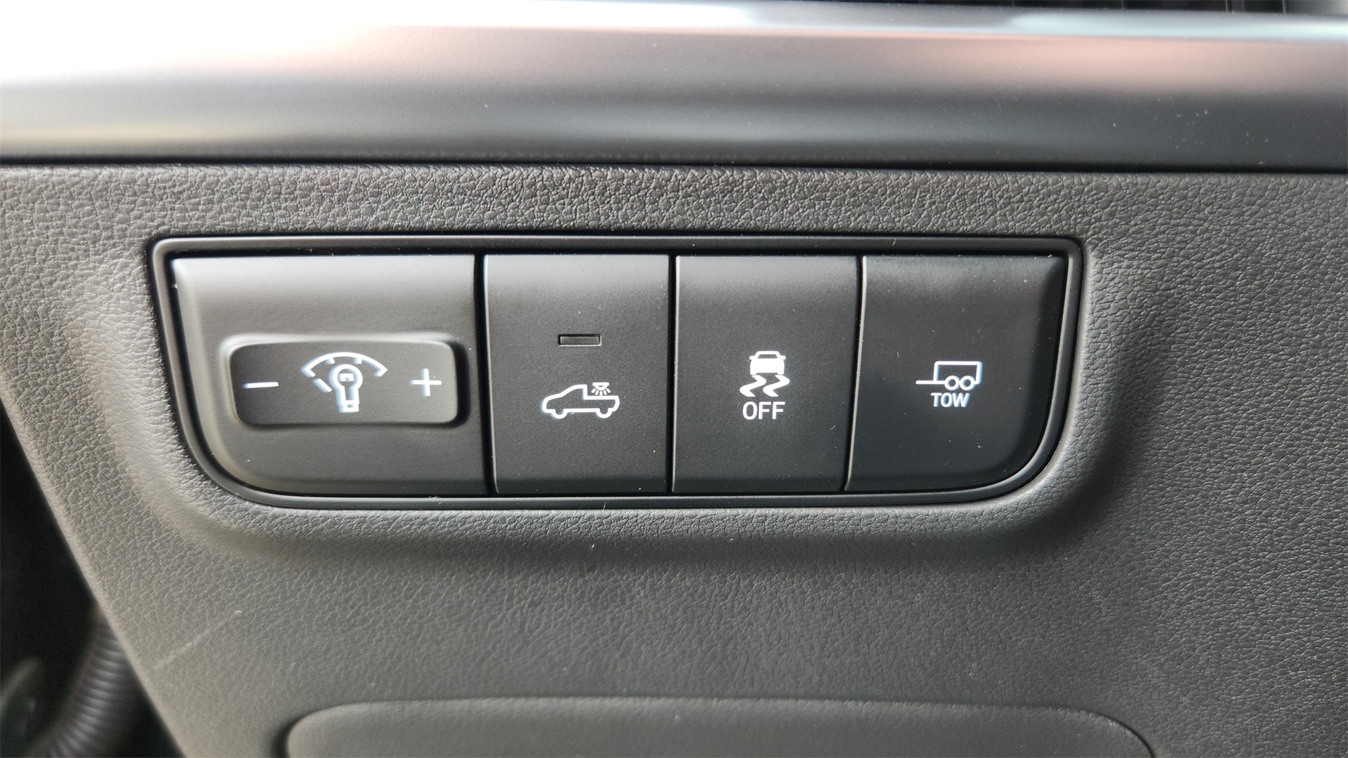 Vehicle image 14 of 26
