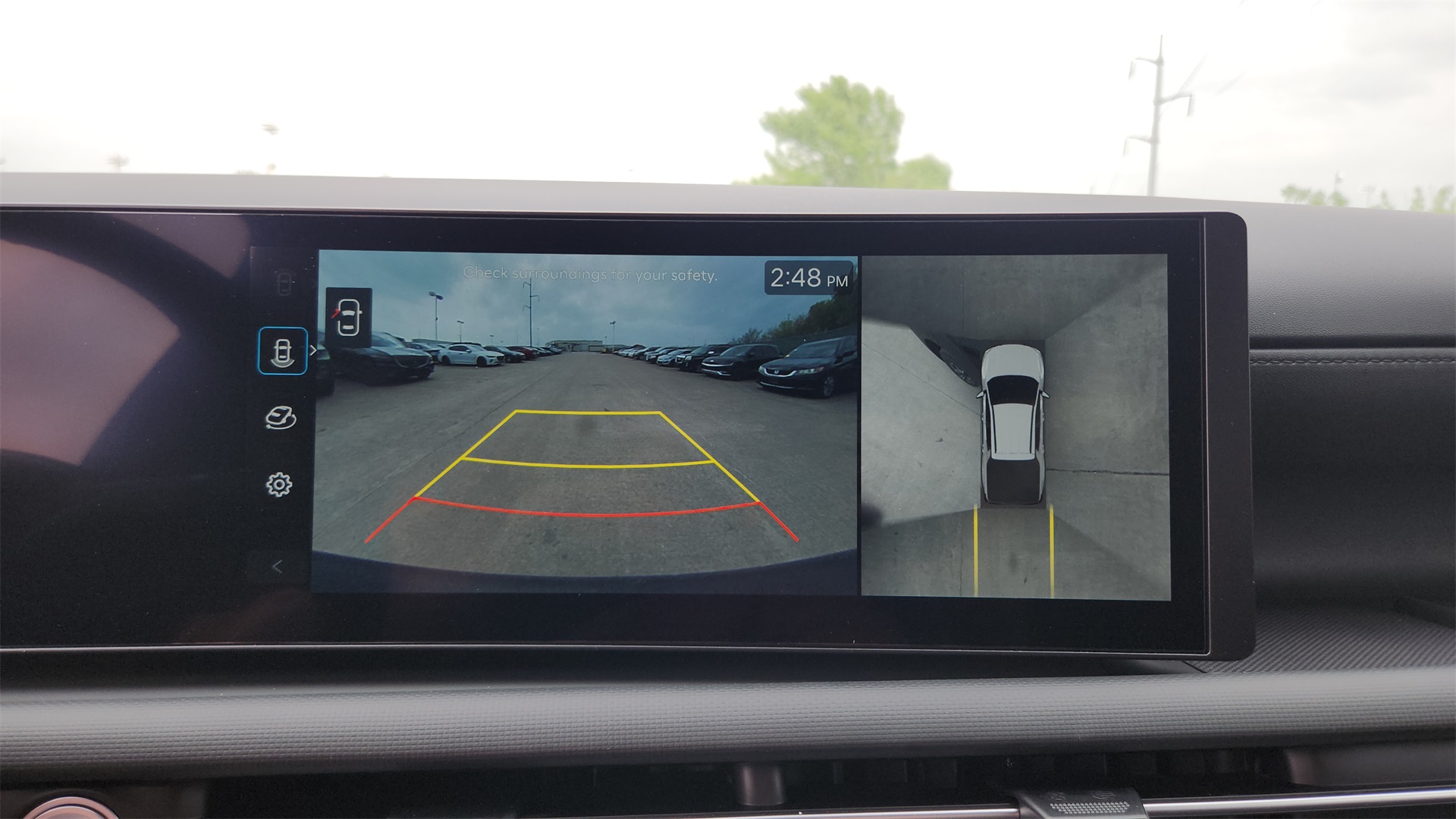 Vehicle image 19 of 26