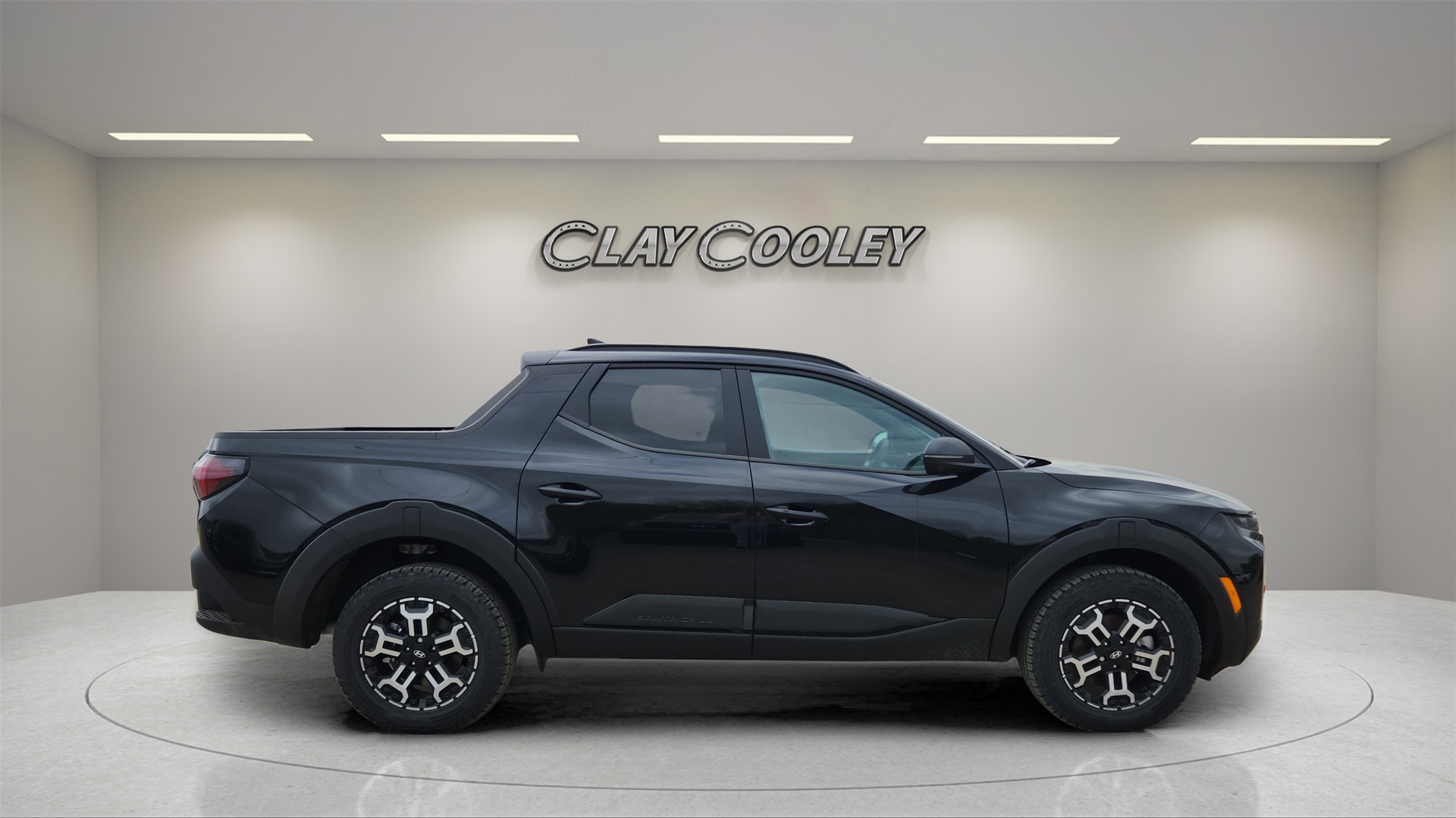Vehicle image 4 of 26