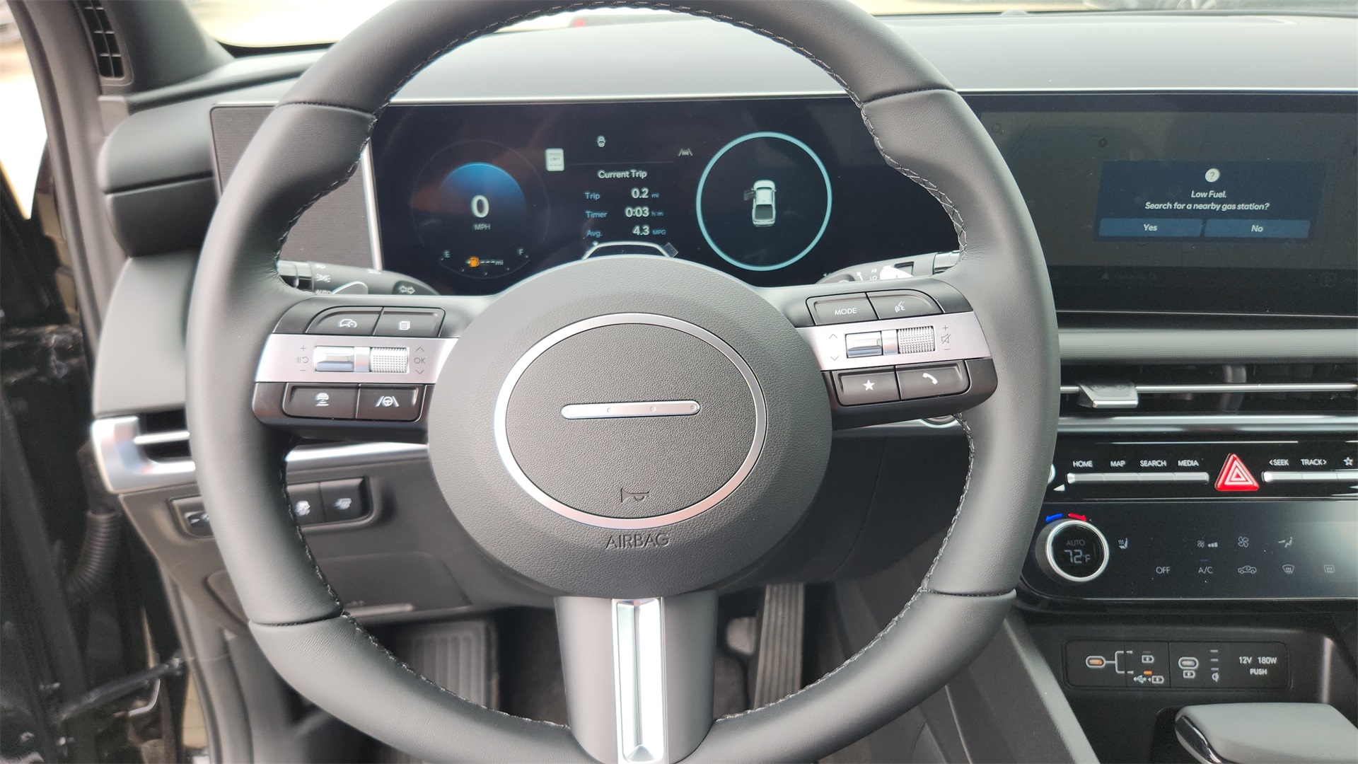 Vehicle image 11 of 26