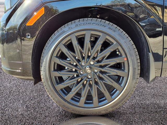 Vehicle image 10 of 21