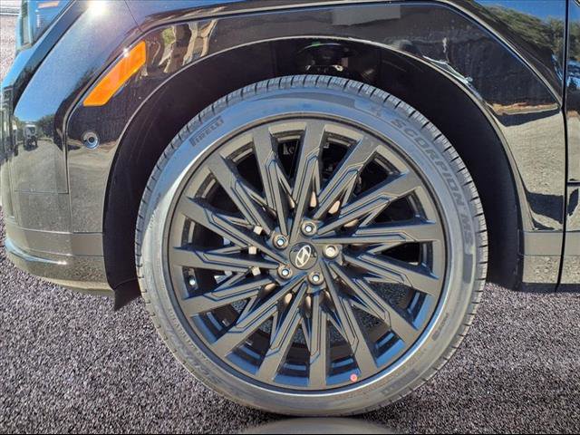 Vehicle image 10 of 21
