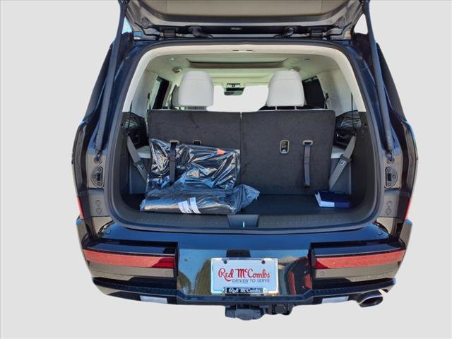 Vehicle image 9 of 21