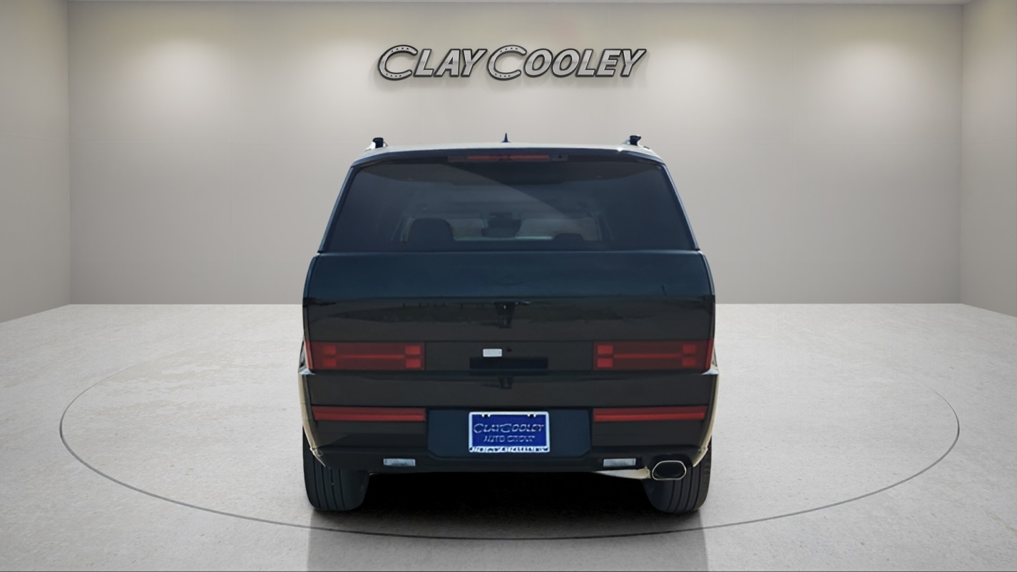 Vehicle image 6 of 21