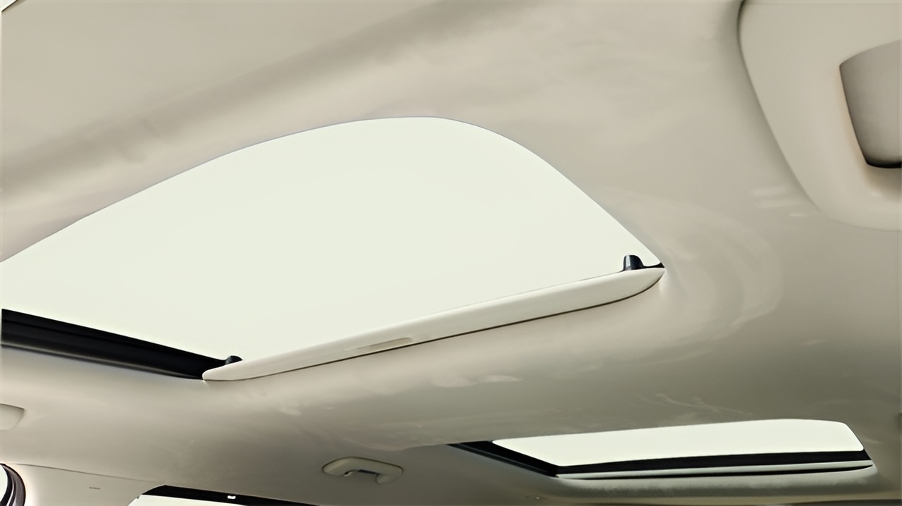 Vehicle image 11 of 21