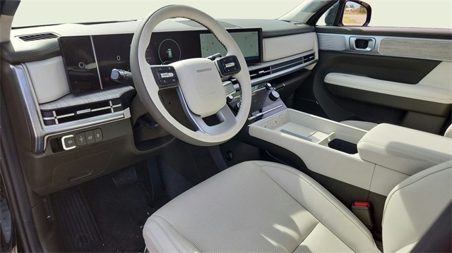 Vehicle image 9 of 21