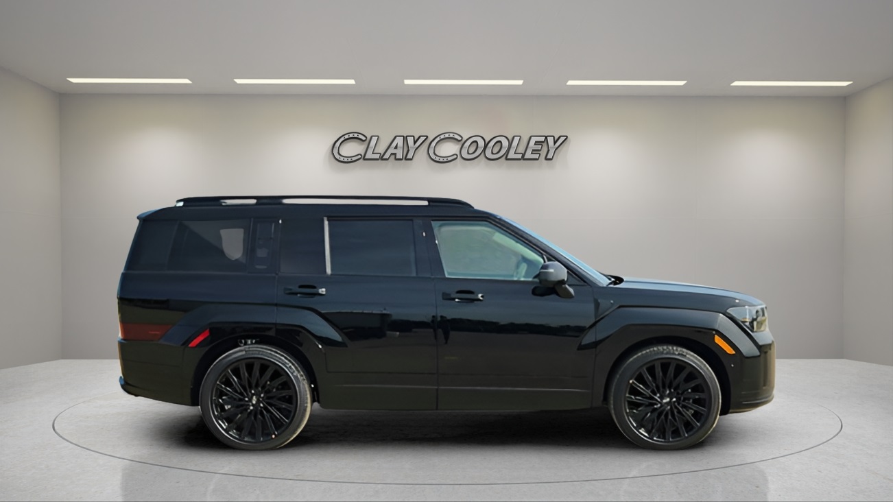 Vehicle image 4 of 21