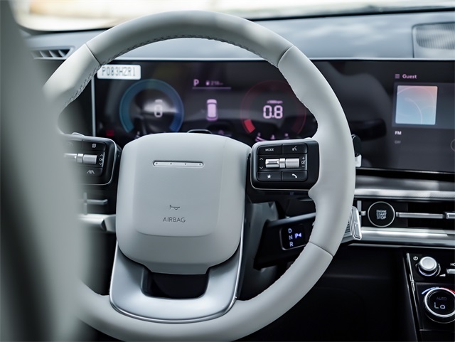 Vehicle image 19 of 29