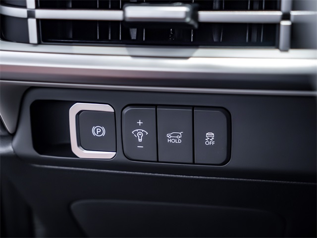 Vehicle image 14 of 29