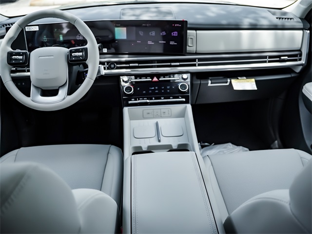 Vehicle image 18 of 29