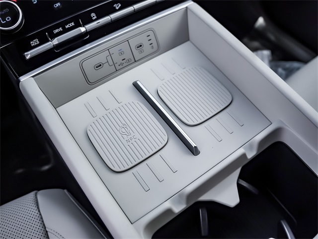 Vehicle image 12 of 29