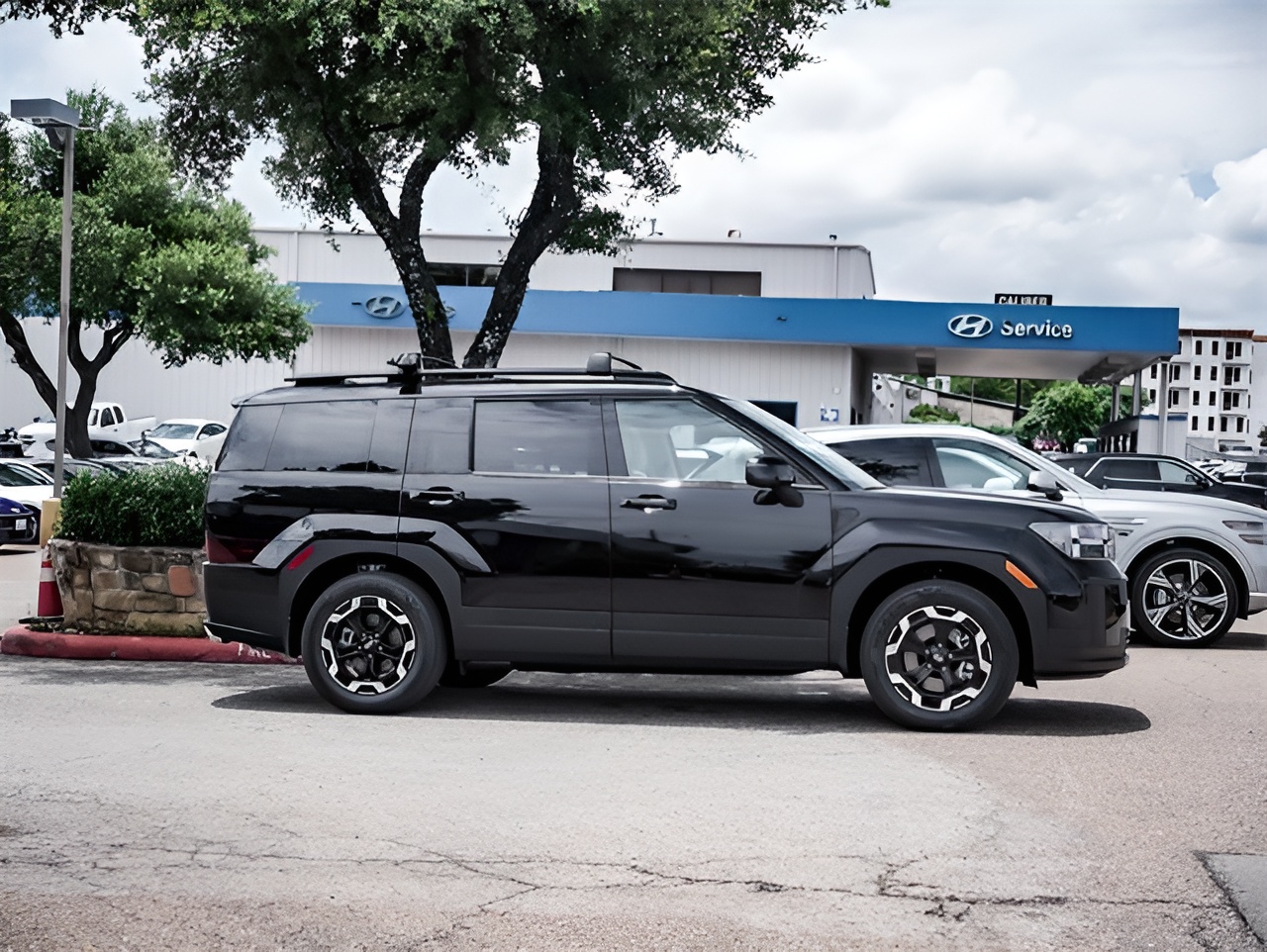 Vehicle image 25 of 29