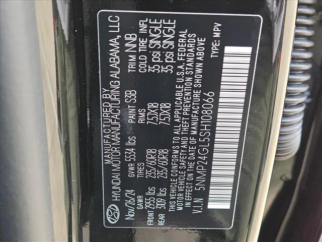 Vehicle image 17 of 17