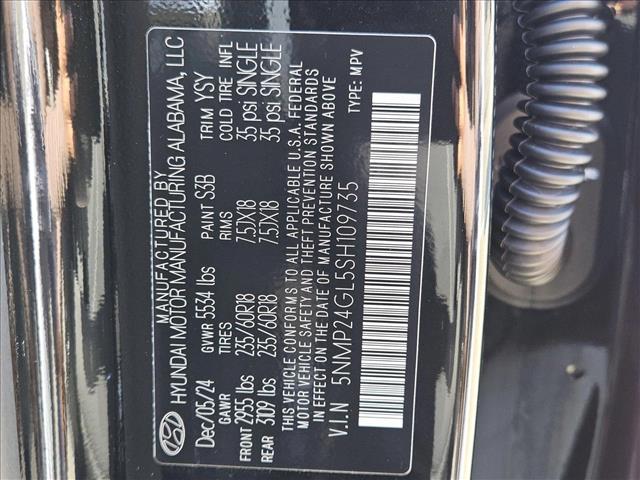 Vehicle image 18 of 18