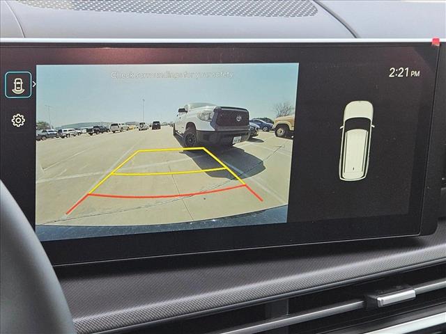 Vehicle image 12 of 16