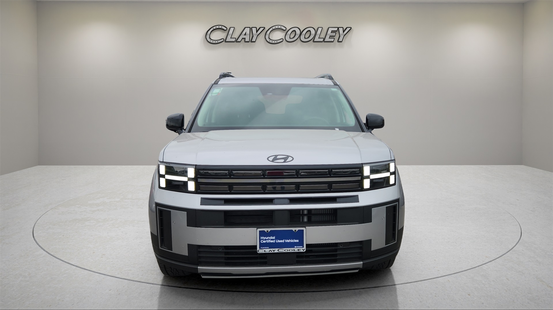 Vehicle image 2 of 40