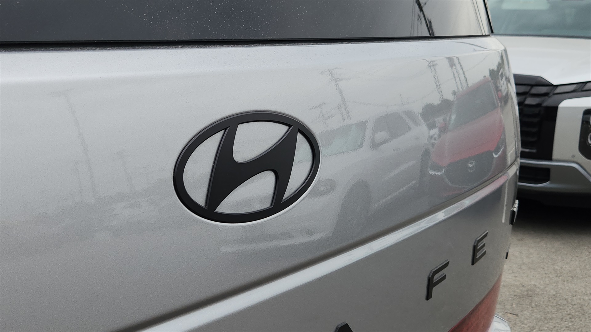 Vehicle image 34 of 40