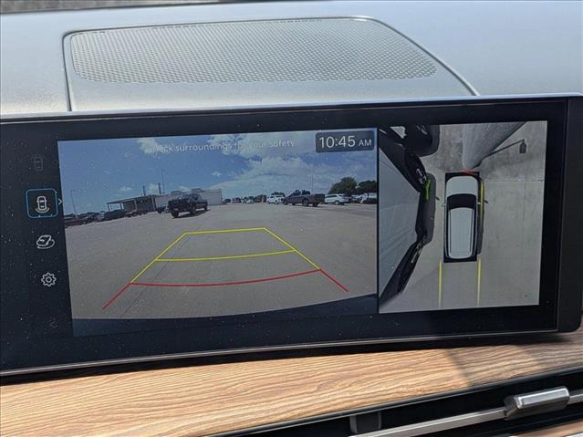 Vehicle image 14 of 20
