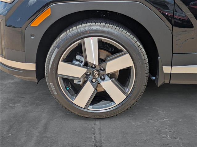 Vehicle image 10 of 20