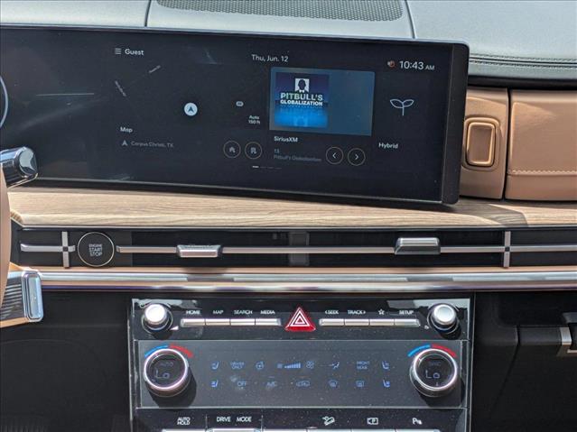 Vehicle image 15 of 20