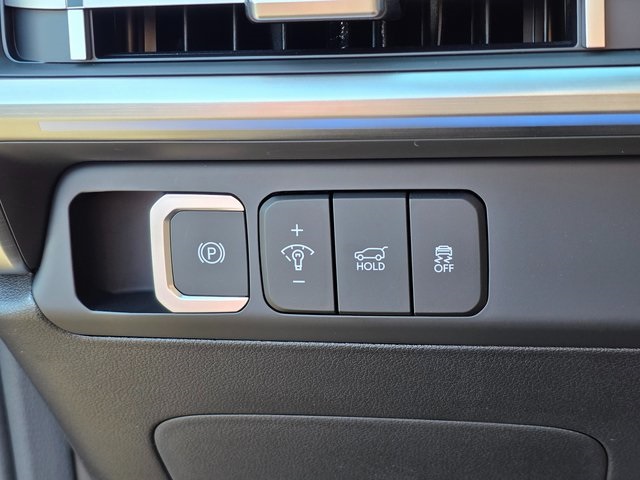 2025 Hyundai Santa Fe Hybrid Limited Image 28 of 40