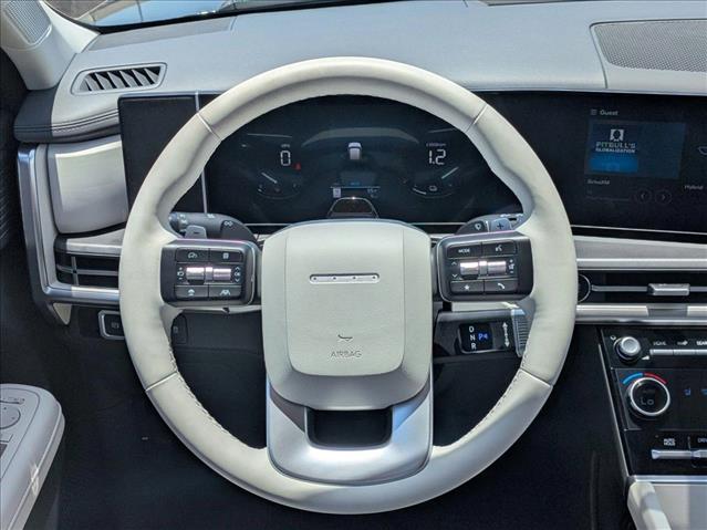 Vehicle image 11 of 18