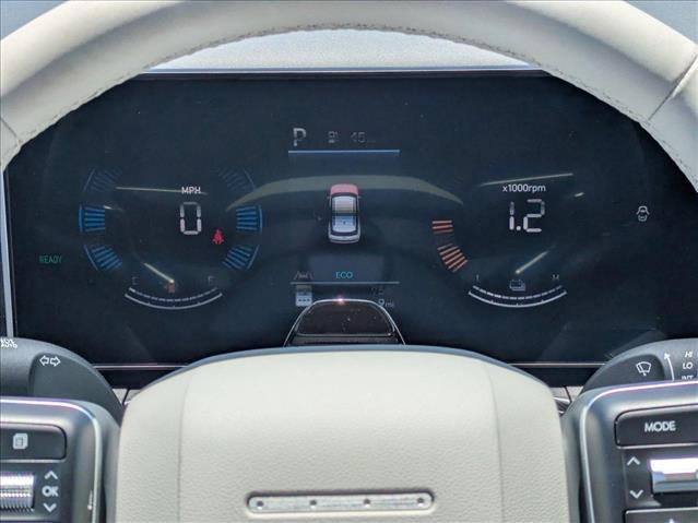Vehicle image 12 of 18